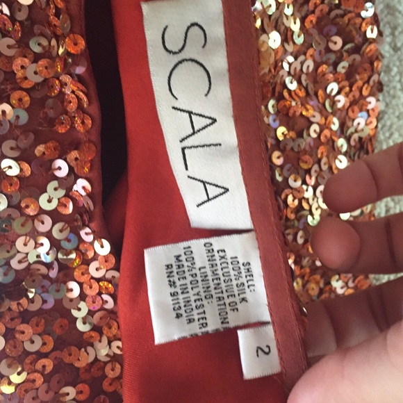 SCALA HOMECOMING DRESS - Picture 4 of 4