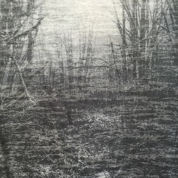 •F21• t-shirt w/burnout tree print on front & back - Picture 4 of 4