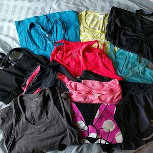 Lot of work out clothes size small-xs