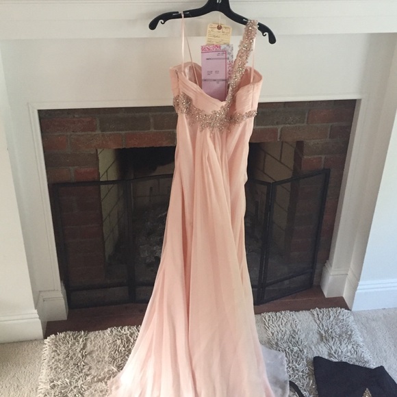 Blush colored DAVE AND JOHNNY PROM DRESS - Picture 3 of 4