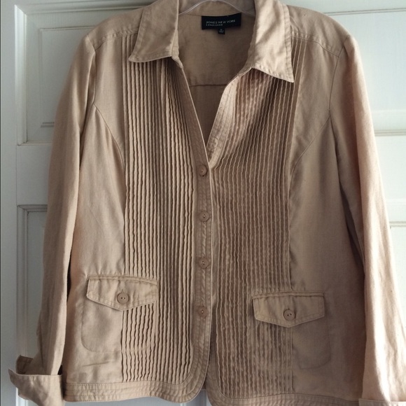 Jones New York Linen Blouse W/ Pleating Details