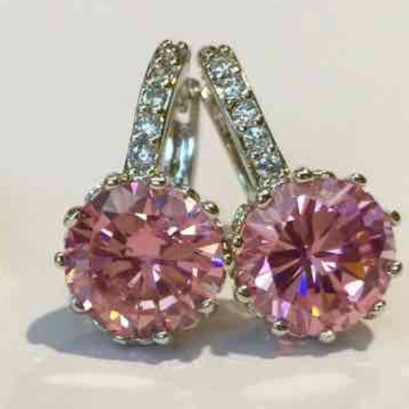 Luxurious 18k white gold filled Crystal