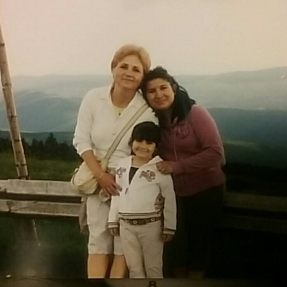 Meet your Posher, Eva - Picture 3 of 3