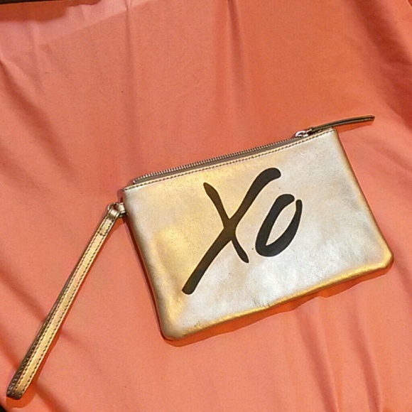 Gold Leather Wristlet\ Clutch - Picture 1 of 3