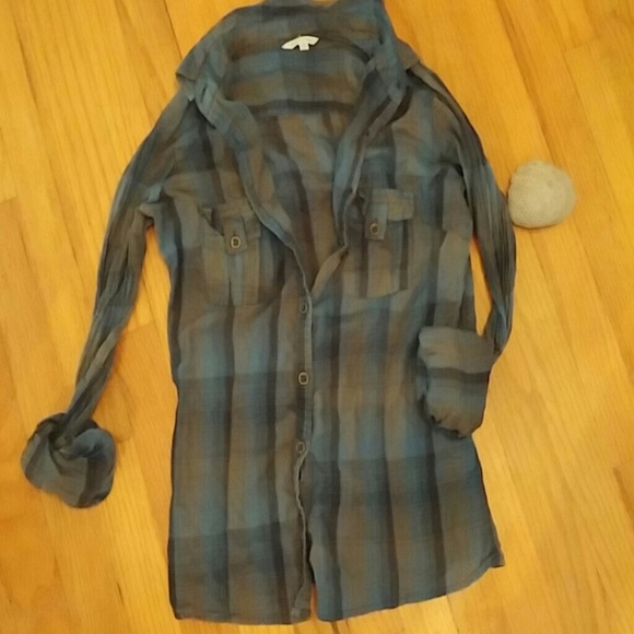 Plaid button down - Picture 3 of 4