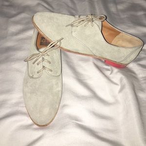 Suede grey Oxford shoes