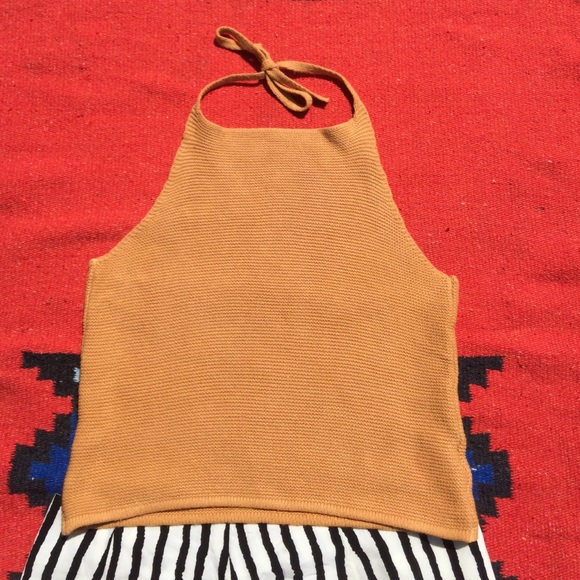 ‼️sold‼️ knitted halter crop tank