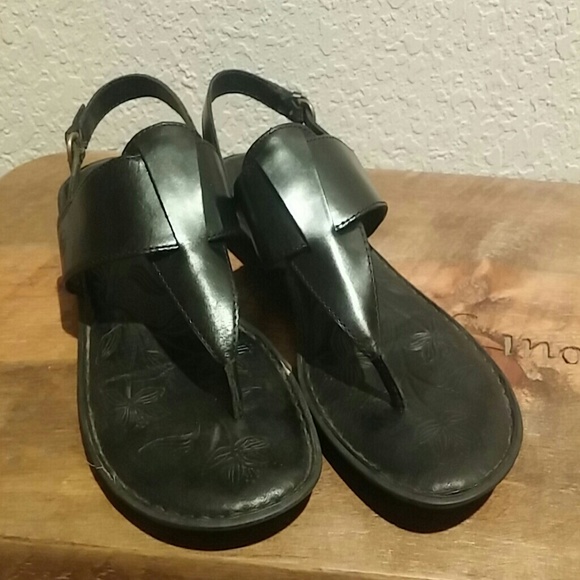 Born flat thong sandals