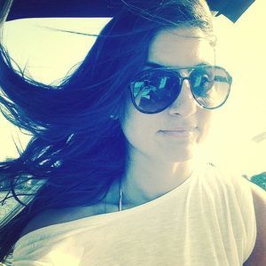 Meet your Posher, Ari