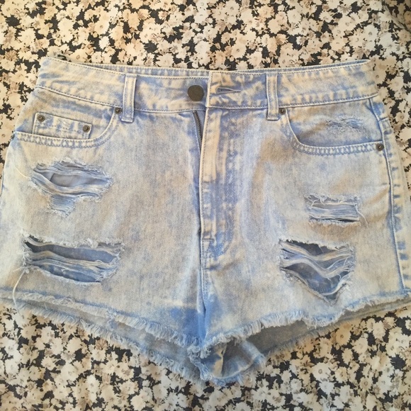 Urban Outfitter Brand BDG Low Rise Cheeky shorts