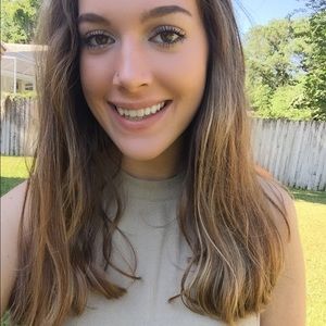 Meet your Posher, Emma