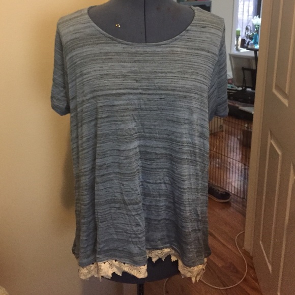 Francesca's Orange Creek light blue top