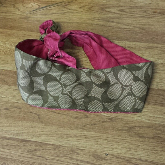 Coach headband