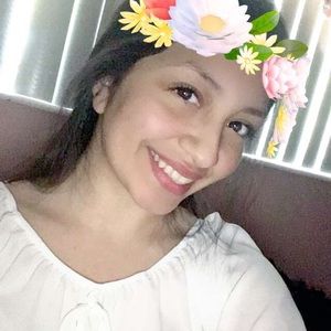 Meet your Posher, Aida