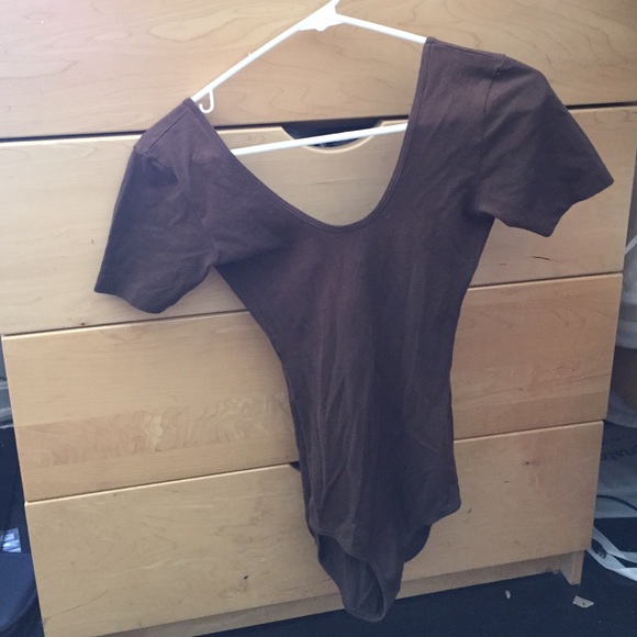 Brown short sleeved leotard