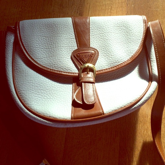 Guess cross body purse!
