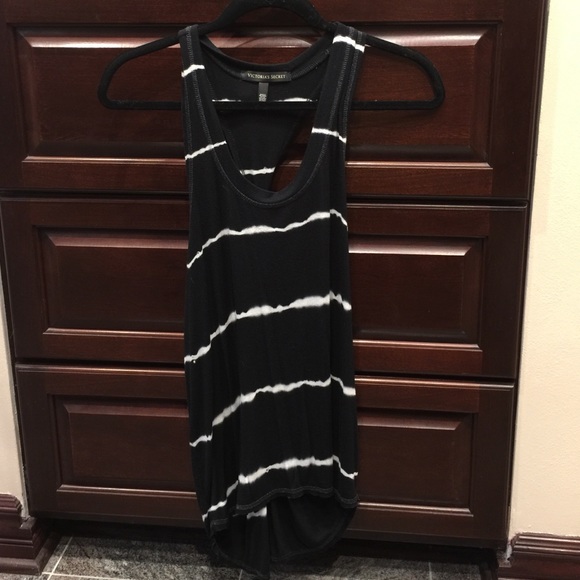 Victoria Secret Twist Back Racer Tank