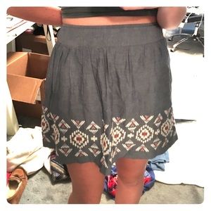 AMERICAN EAGLE tribal embroidered skirt size XS