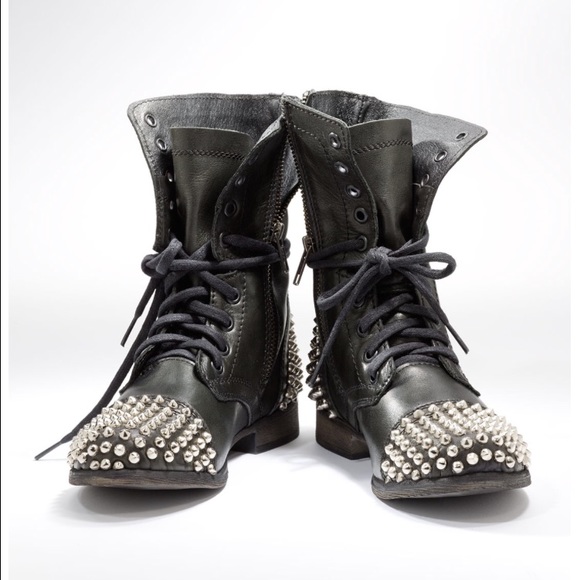 Steve Madden Tarnney boots