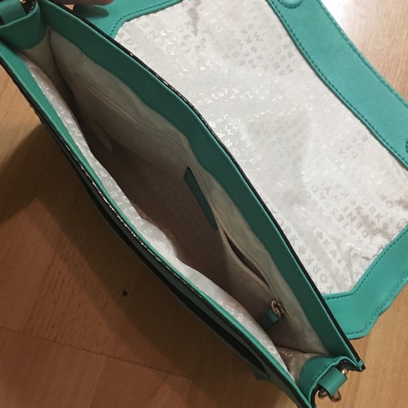 SOLDDDD - Picture 2 of 4