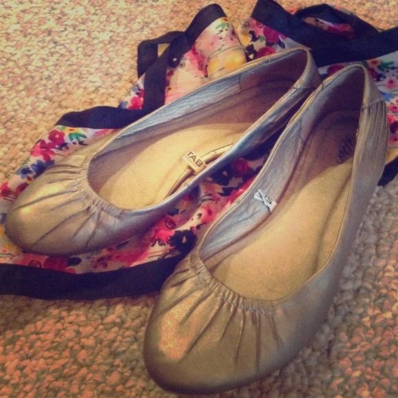 Metallic Gold Flats