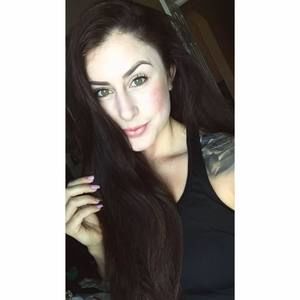Meet your Posher, Adriana