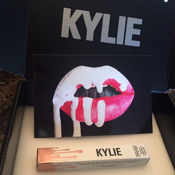Kylie lip kit! Metal matte lipstick in Heir