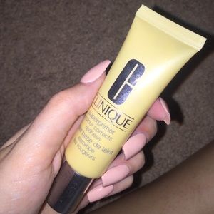 Clinique Face Primer/ Color Corrector