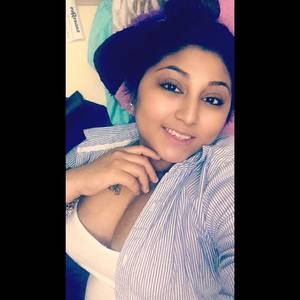 Meet your Posher, Fatima