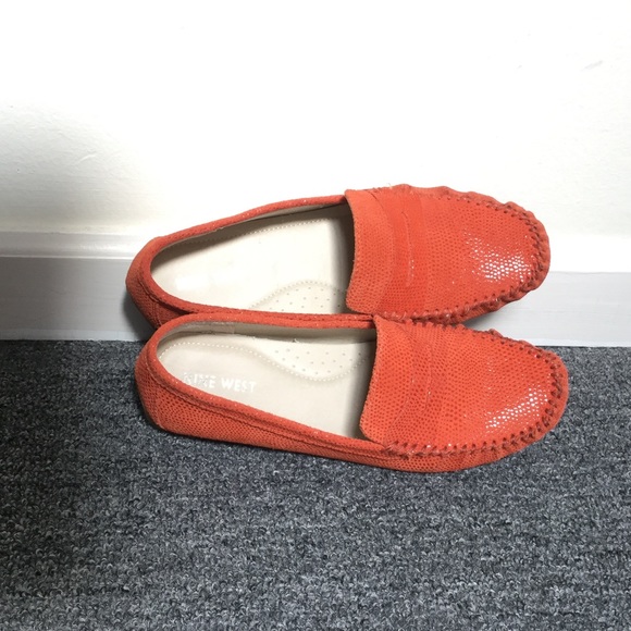 Nine West 8.5 Orange Loafers
