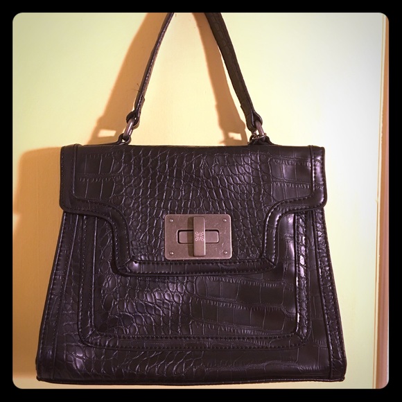 Simply Vera Vera Wang Handbags - Simply Vera Faux leather Black handbag.