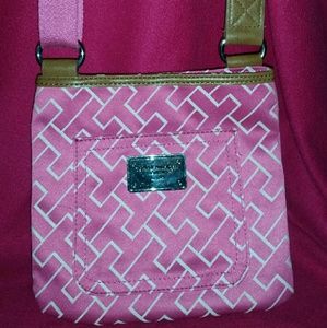 Tommy Hilfiger crossbody purse. Excellent cond!