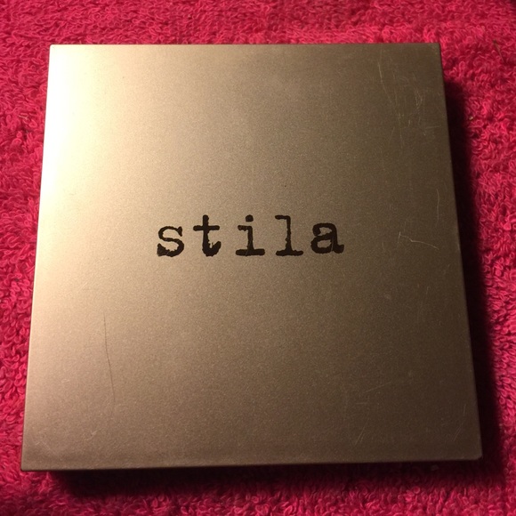 Stila natural eye shadow palette