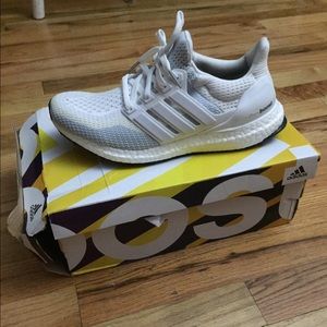 Adidas Ultra Boost Sneakers White/Grey Women's 7.5