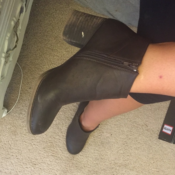 Forever 21 booties - Picture 2 of 4