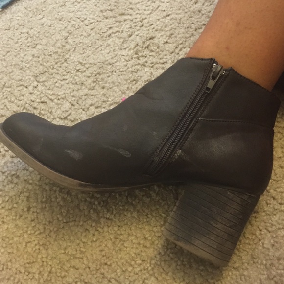 Forever 21 booties - Picture 4 of 4