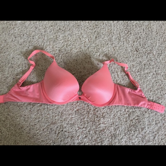 5 Victoria Secret Bras