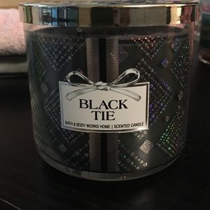 Black Tie candle