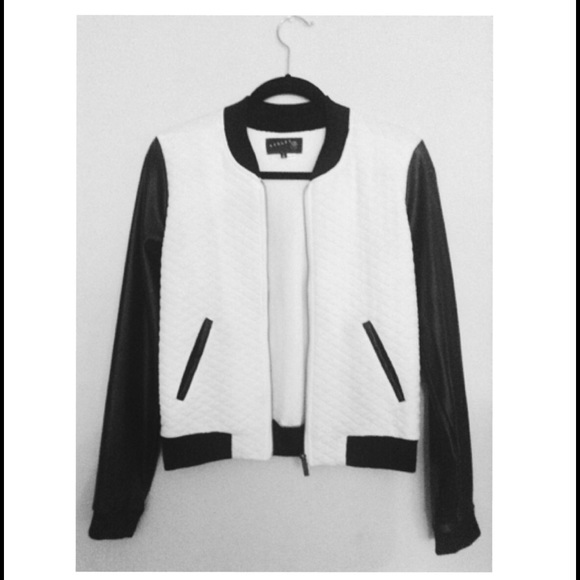 Cute sporty bomber jacket