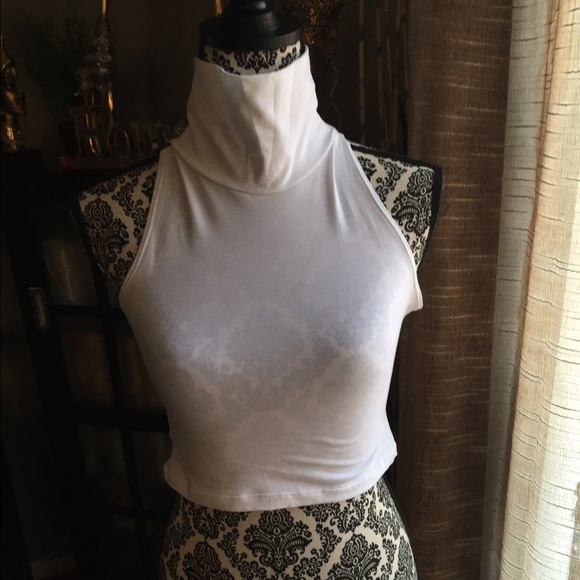 NWT American Apparel White Crop Top