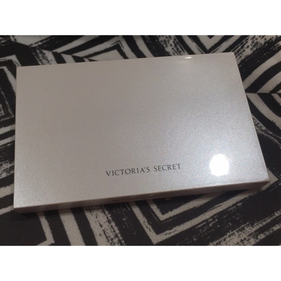 Victoria's Secret Beyond Bronze Eye Kit
