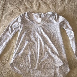 Heather gray long sleeve top