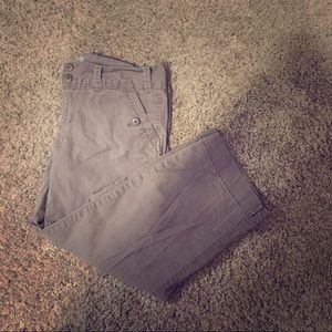 American Eagle cropped pants