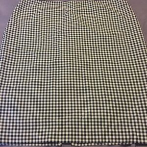 Black n white check skirt
