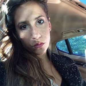 Meet your Posher, Arielle