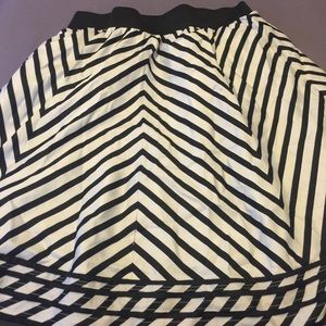Chevron print skirt