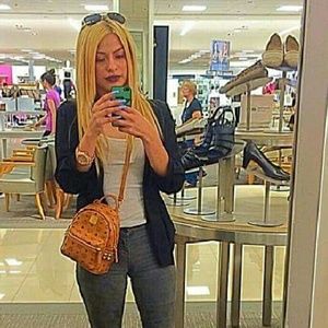 Tan MCM authentic !!!