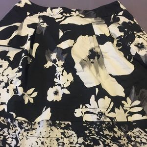 Floral print full skirt