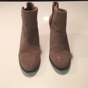 Vince Camuto tan suede bootie heels