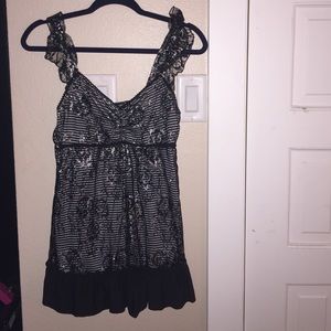 Urban Outfitters ruffled bottom tank